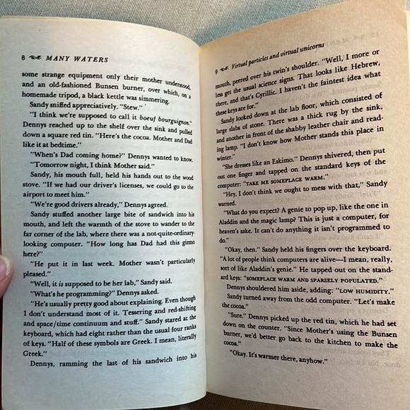 📚2/$6 Many Waters #4 in the Time Quartet - Picture 12 of 12